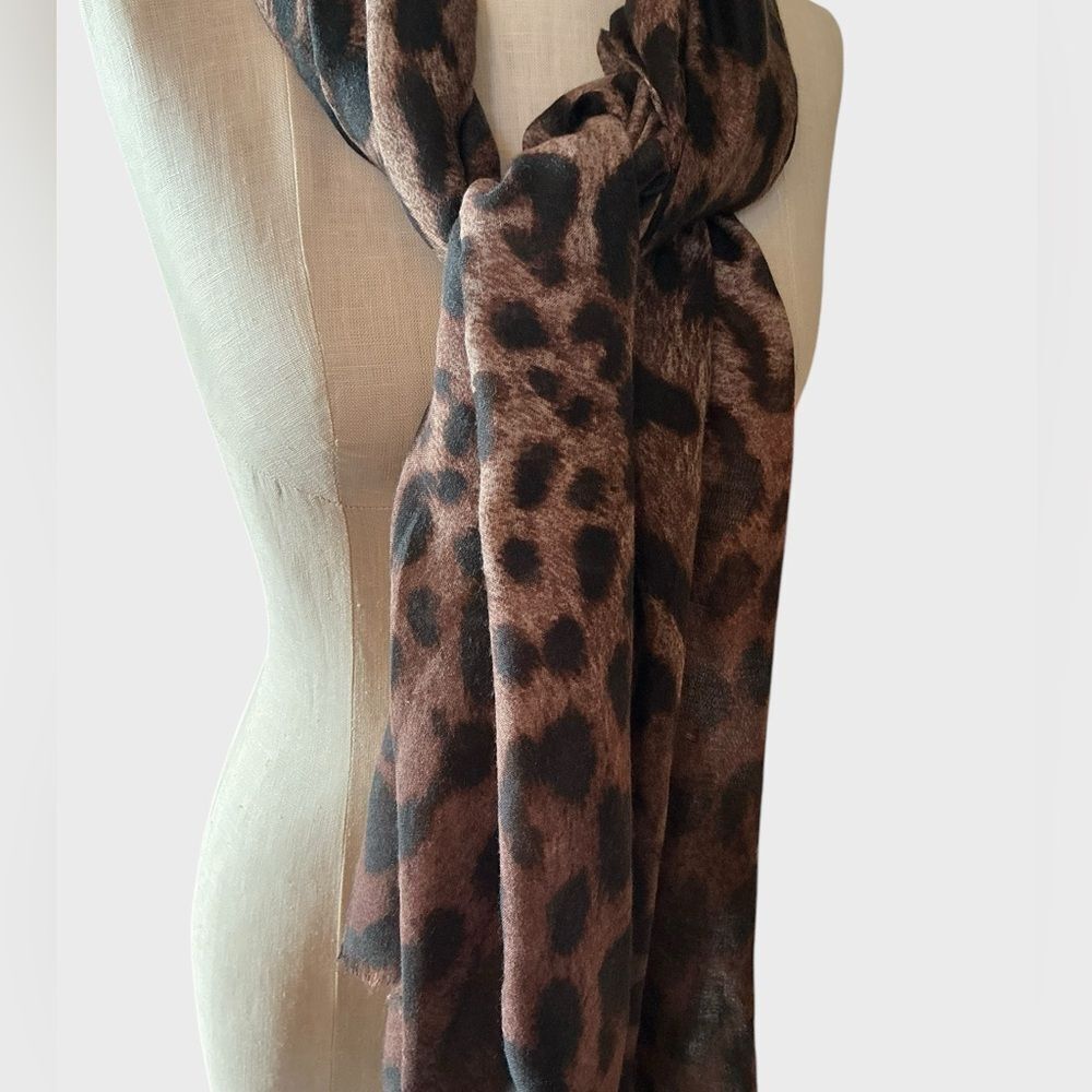 Kendall & James Leopard Print Viscose Scarf Wrap Shawl NWT